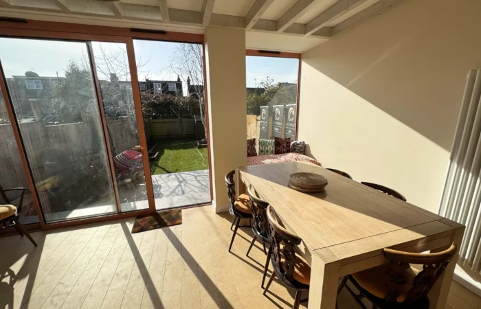 Builders in Twickenham